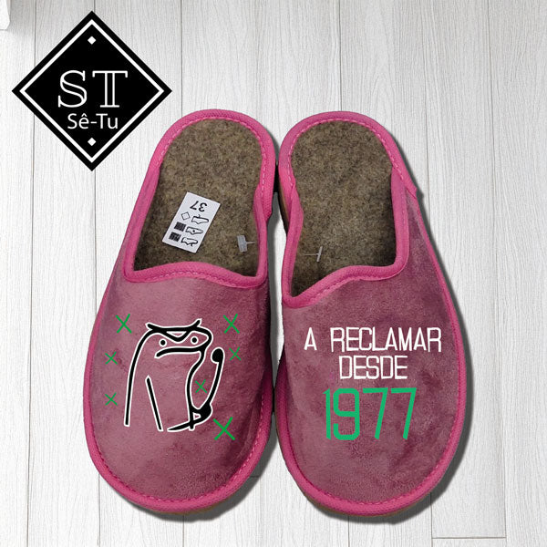 Zapatillas quejándose desde