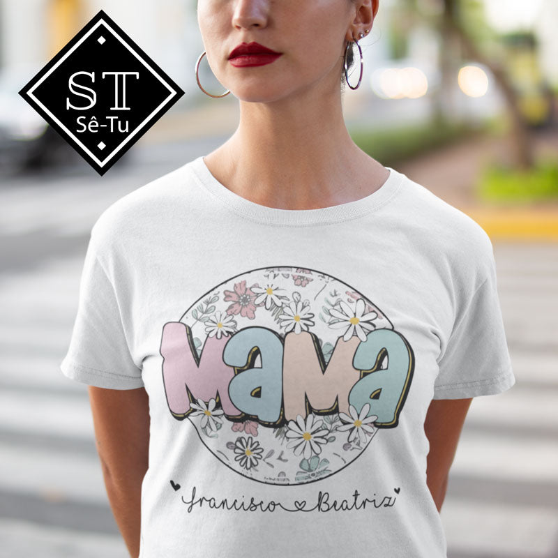 Camiseta Mamá Flores con nombres