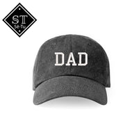 Conjunto Boné Mom + Dad Bordado